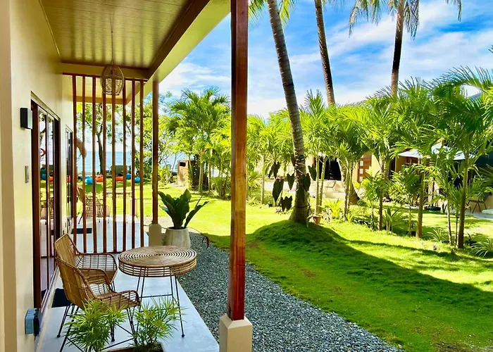 Southseas Beach Resort And Dive Center